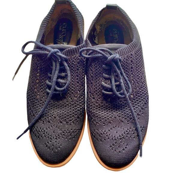 Lace up flat shoes 
Pre Worn SIZE US 7 1/2 - Picture 11 of 11